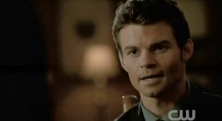 The Vampire Diaries S3x22 Elijah talking to Elena