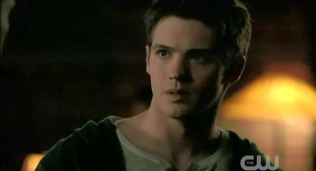 The Vampire Diaries S3x22 Jeremy talking to Alaric