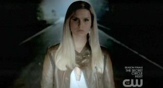 The Vampire Diaries S3x22 Rebekah trying to kill Elena