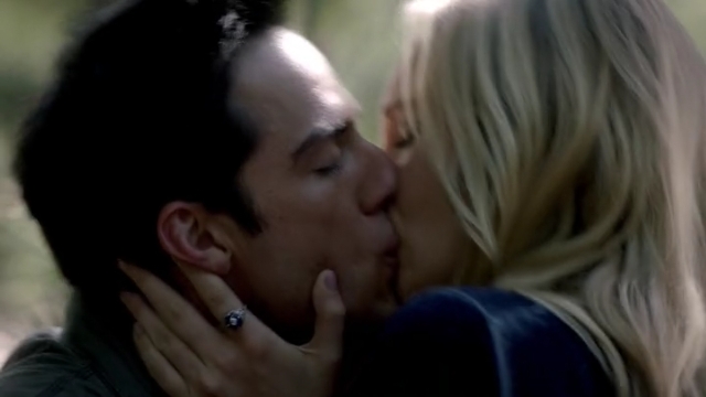 The Vampire Diaries S4x01 - Glorious kissing scene between Ty and Caroline