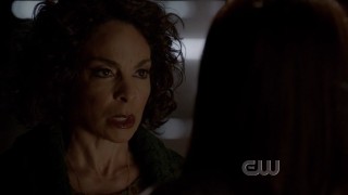 The Vampire Diaries S4x01 - Sheila Bennet warns Bonnie about her new source of power, the darker magic