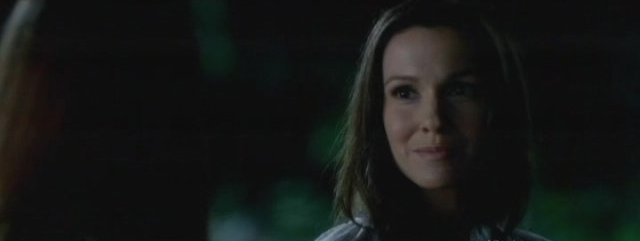 The Vampire Diaries S4x06 - Elena's Mom Miranda Gilbert appears