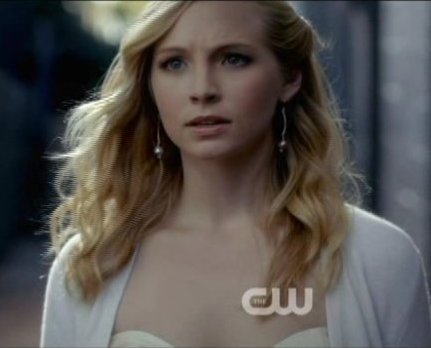The Vampire Diaries S4x09 - Caroline meets up with Stefan