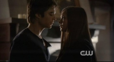 The Vampire Diaries S4x09 - Damon and sired Elena wake up together