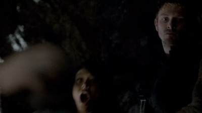 The Vampire Diaries S4x14 - Vaughn stabs Bonnie