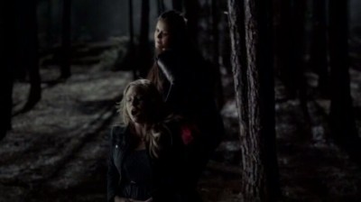 The Vampire Diaries S4x16 - Elena tries to kill Caroline