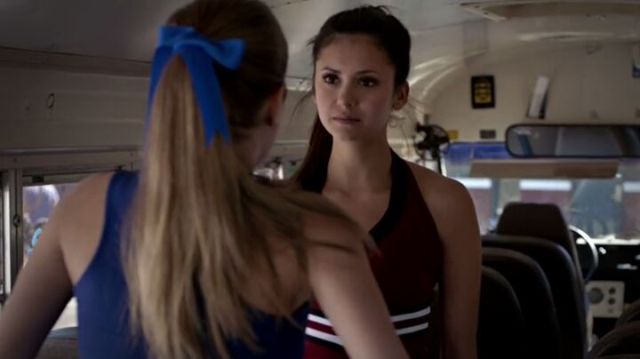 The Vampire Diaries S4x16 - Elena about to bite the girl