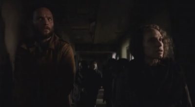 Van Helsing S1x06 Campbell and Quaid search for weapons