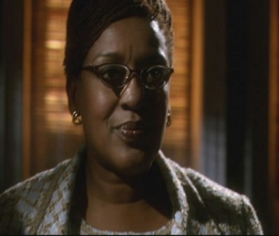 Warehouse 13 S1x01 - CCH Pounder as Mrs Fredericks inside Pete Lattimers apartment