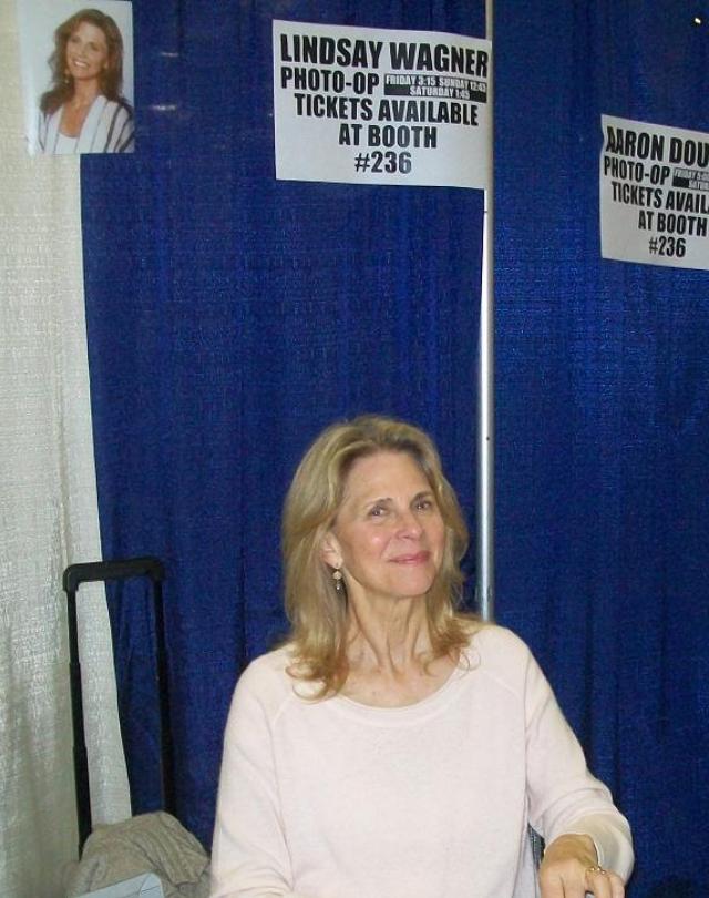 WonderCon 2010 - Lindsay Wagner