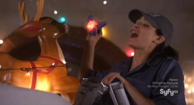 Warehouse 13 S3x13 - Myka grabs Rudolphs red nose artifact