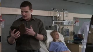 Warehouse 13 S4x09 Amanda Pete in Hosp