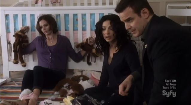 Warehouse 13 S4x09 Myka check garbage