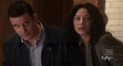 Warehouse 13 S4x10 - Artie torments Pete and Myka